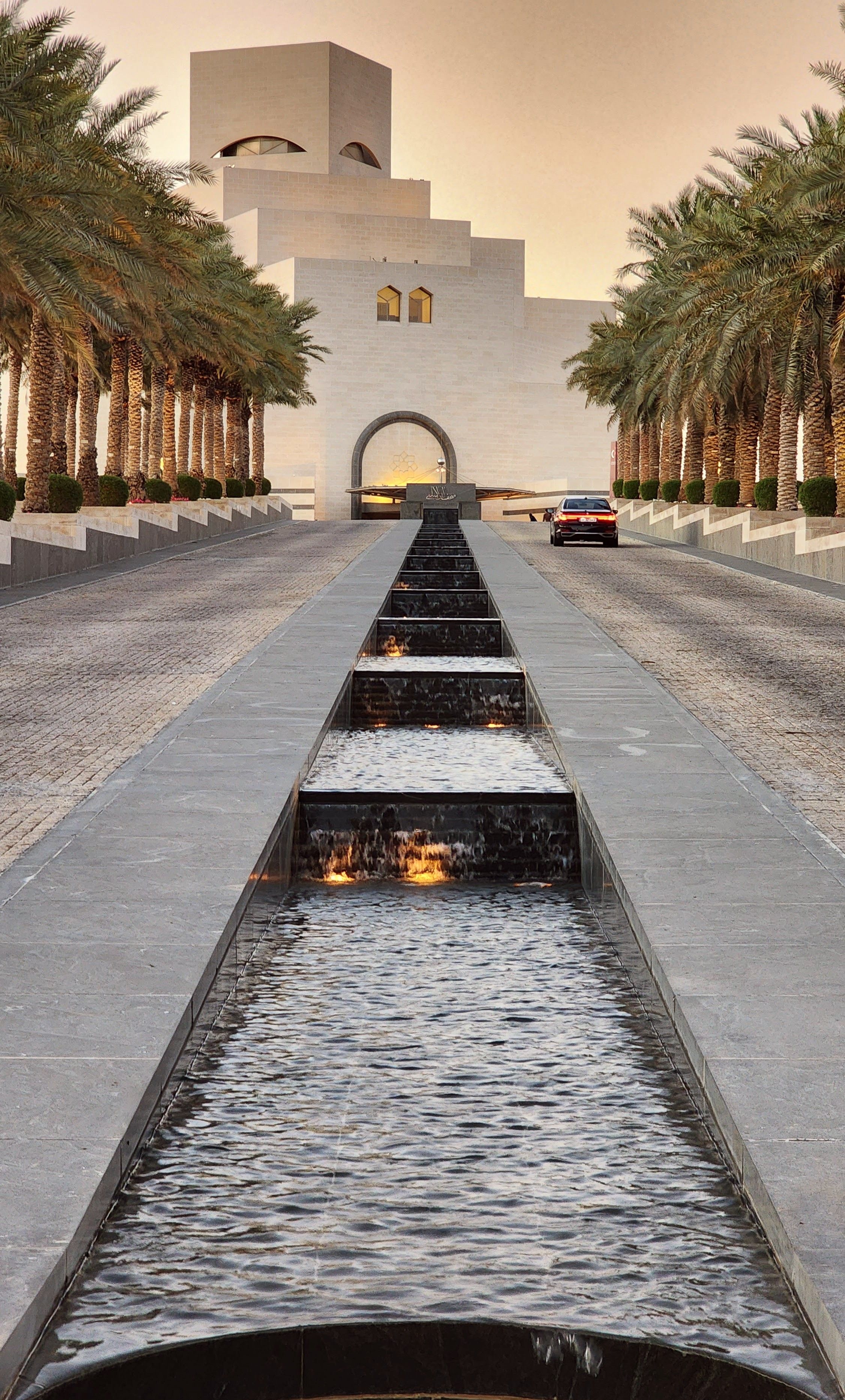 Exploring the Features That Set the Best Hotels in Qatar Apart