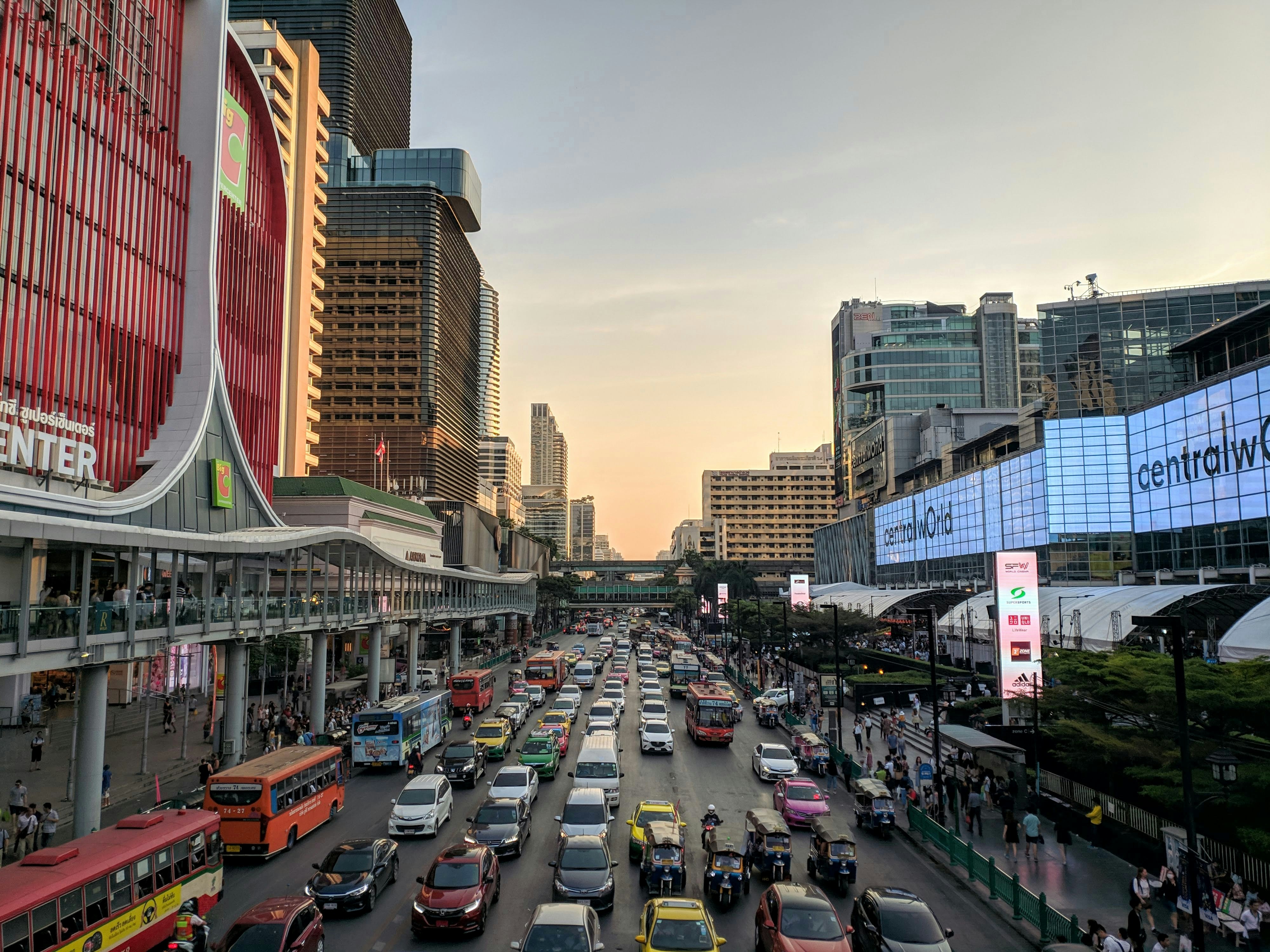 What makes Bangkok's Siam area perfect for first-time visitors?