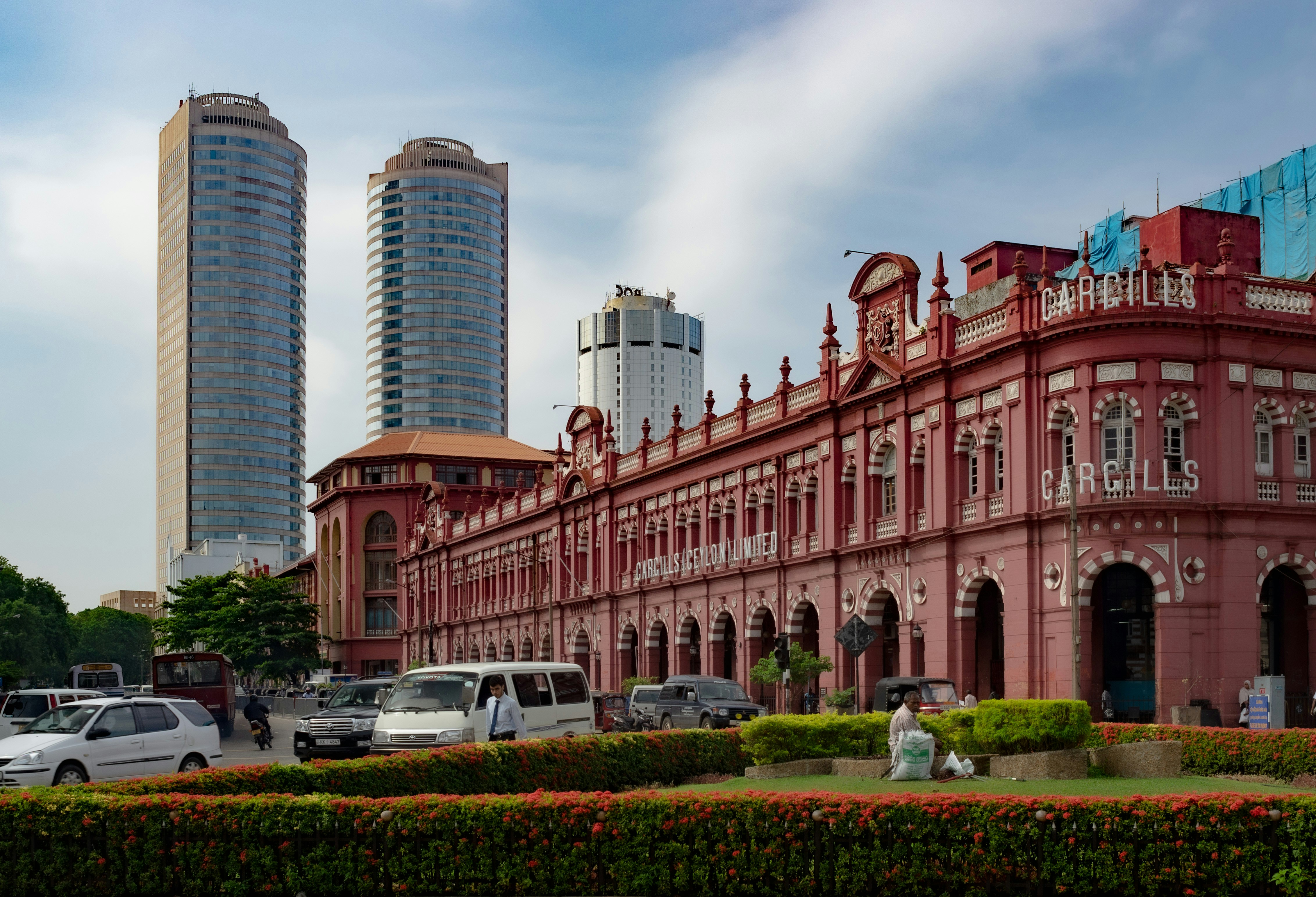 Getting Around Colombo With Kids Easy Transport Options and Safety Tips