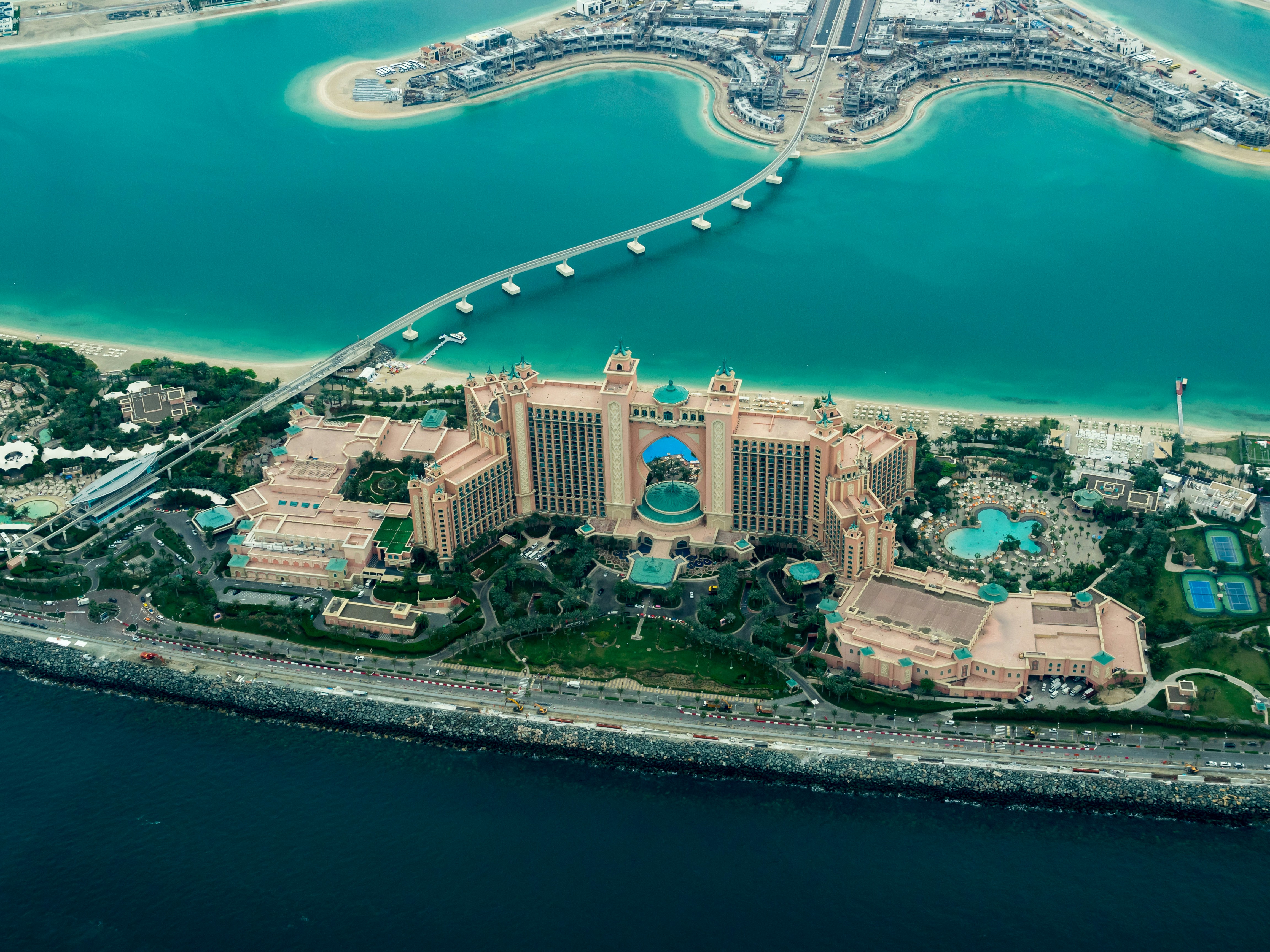 How to Find the Best Dubai Beach Hotel Offers for Every Type of Traveler