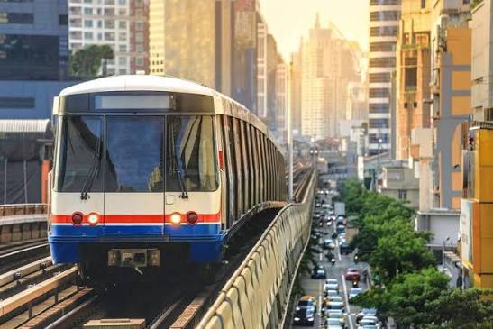 How to Explore Bangkok Using the BTS and MRT from Asoke